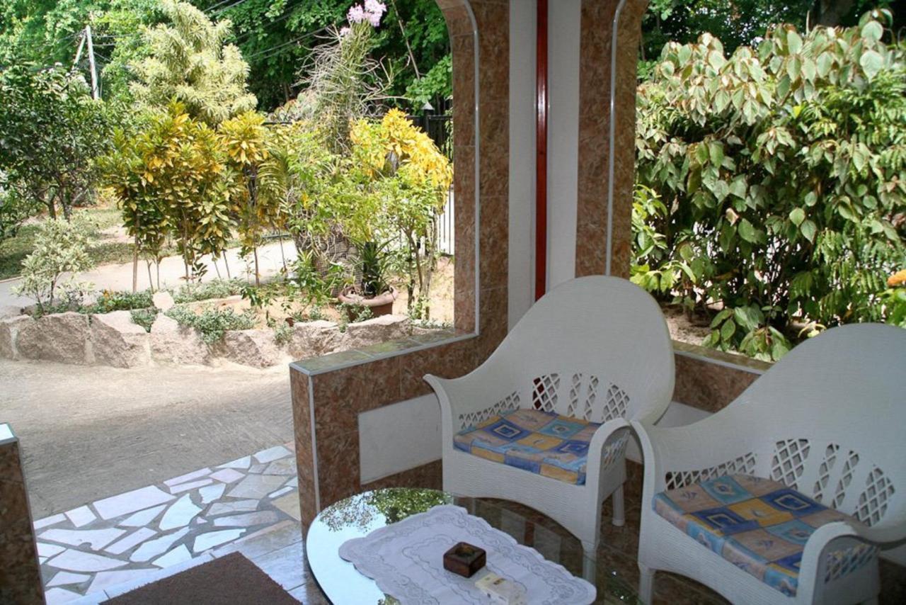 Rising Sun Guesthouse La Digue Exterior foto