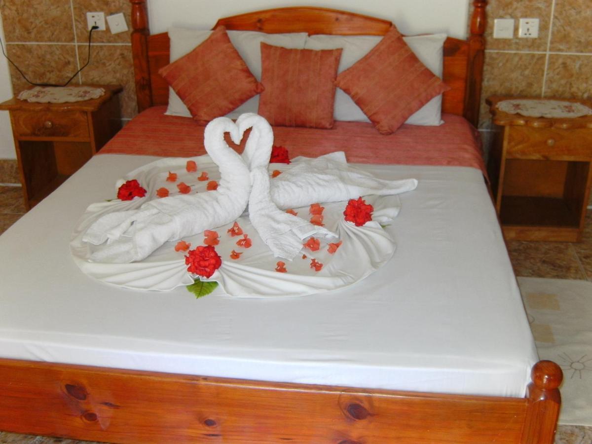 Rising Sun Guesthouse La Digue Cameră foto
